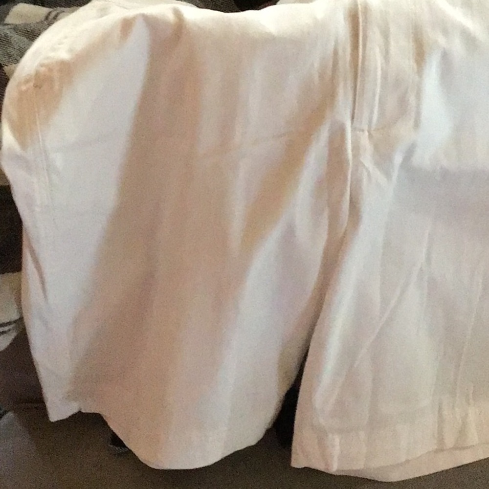 Men’s white shorts